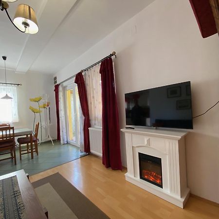Villa Elisa ボニャルツバシュ エクステリア 写真